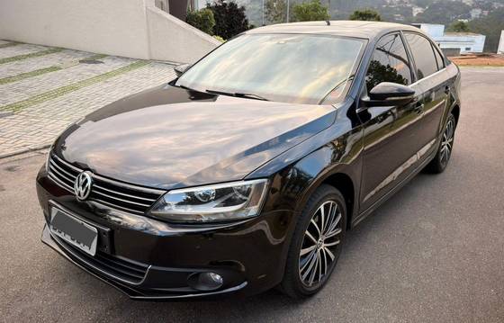 VOLKSWAGEN JETTA 2.0 TSI HIGHLINE 200CV GASOLINA 4P TIPTRONIC